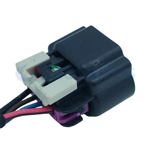 Auto Parts Automotive Oxygen Sensor Connector Waterproof Shell Suitable for Buick 4P Female 15326815 - image 5